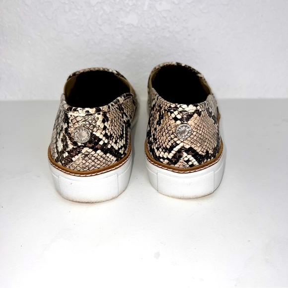 Steve Madden Jalia Snake Print Slip-On Shoes, Women's Sz.8.5 - Picture 3 of 6